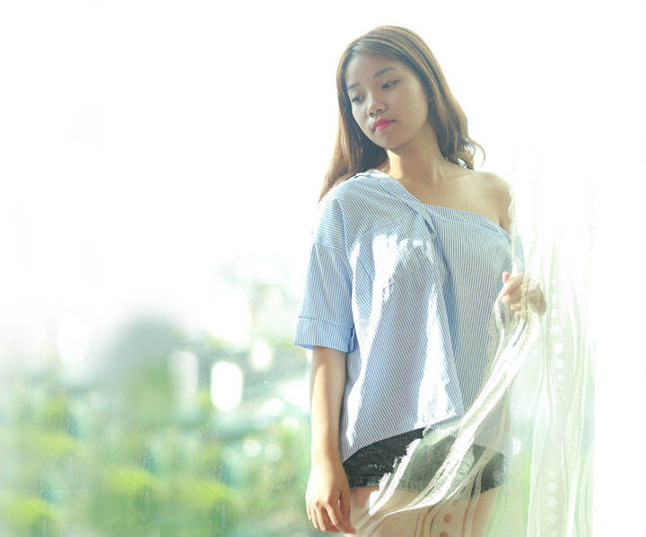 sensual Indonesian girl