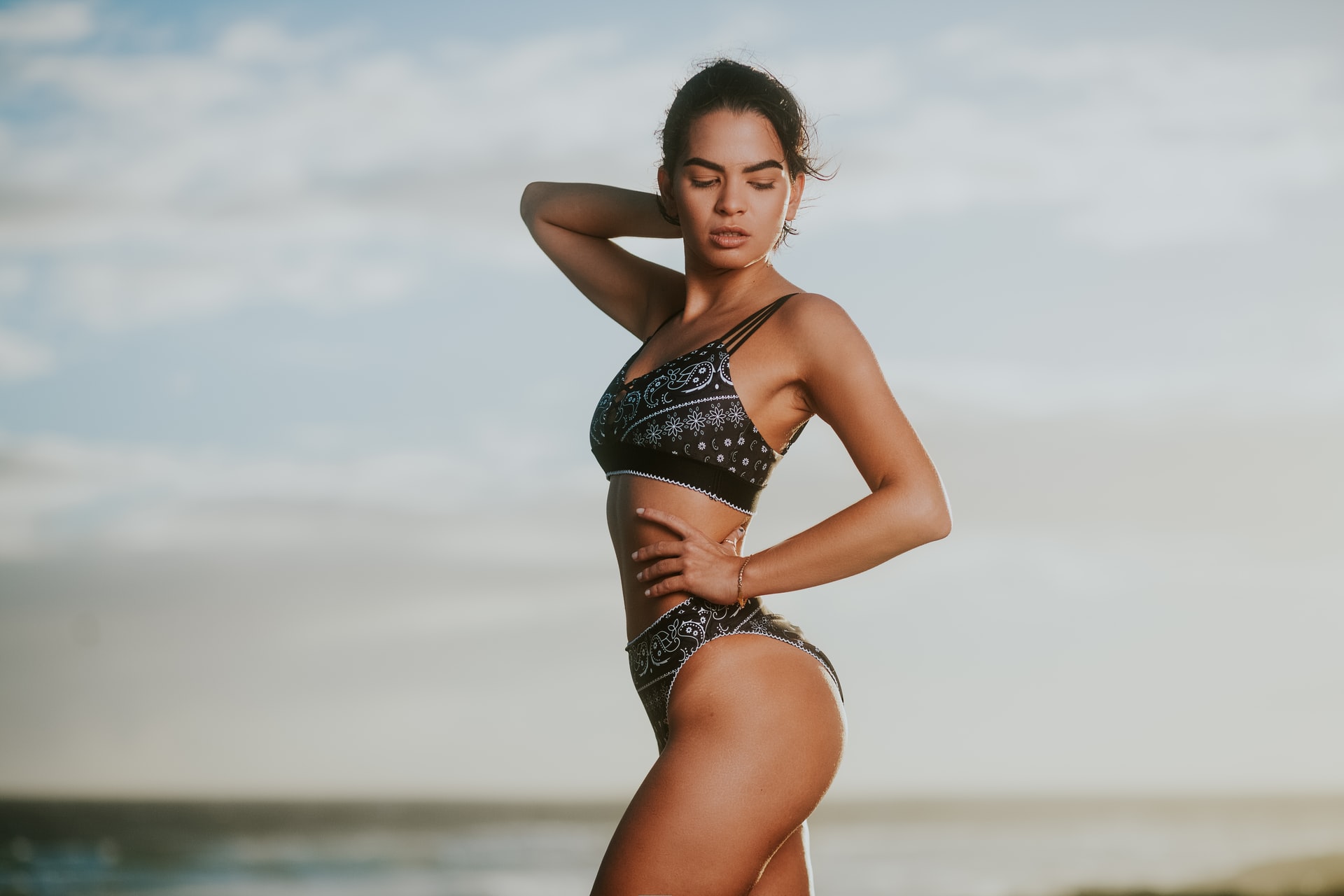 Costa Rican women catalog